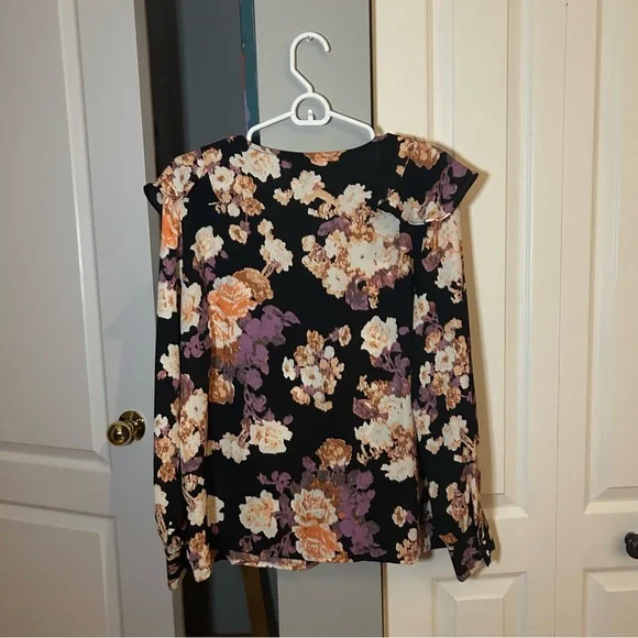Vero Moda Floral Ruffle Blouse - Picture 5 of 5